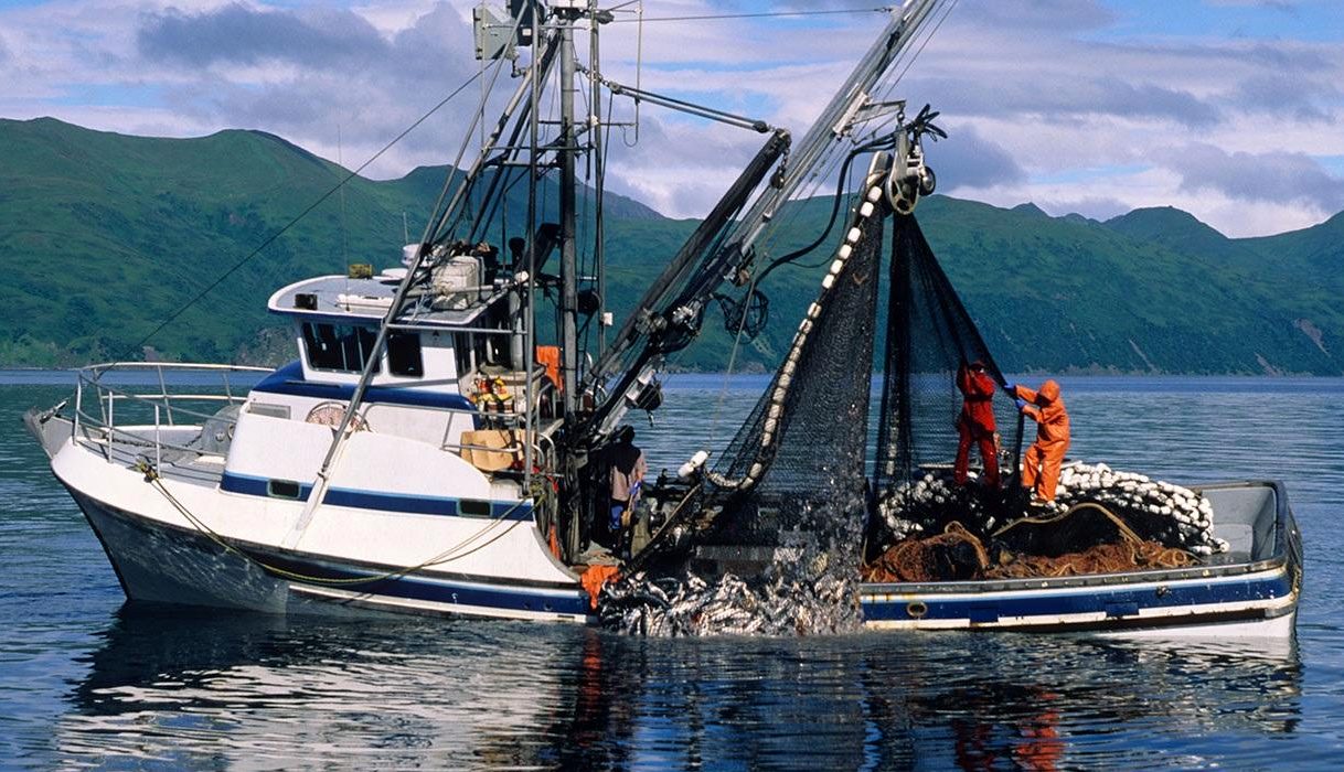 https://www.change-climate.com/Transport_Land_Sea_Sustainable/ElizabethSwann/Pictures_Challenger_Climate_Change_Zero_Carbon/fishing-boat-hauling-in-diesel-catch-nets.jpg